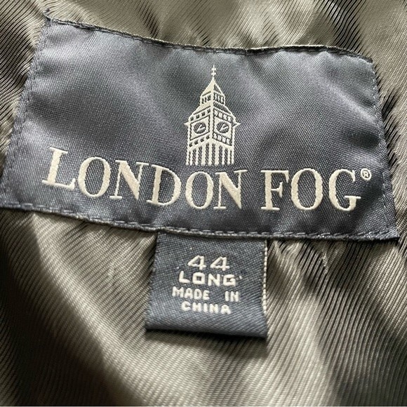 London Fog Men's Black Trench Coat with Zip in / out Liner Size 44 Long - Picture 4 of 15